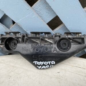 Mensula delantera derecha Toyota Yaris 2006 - 2013