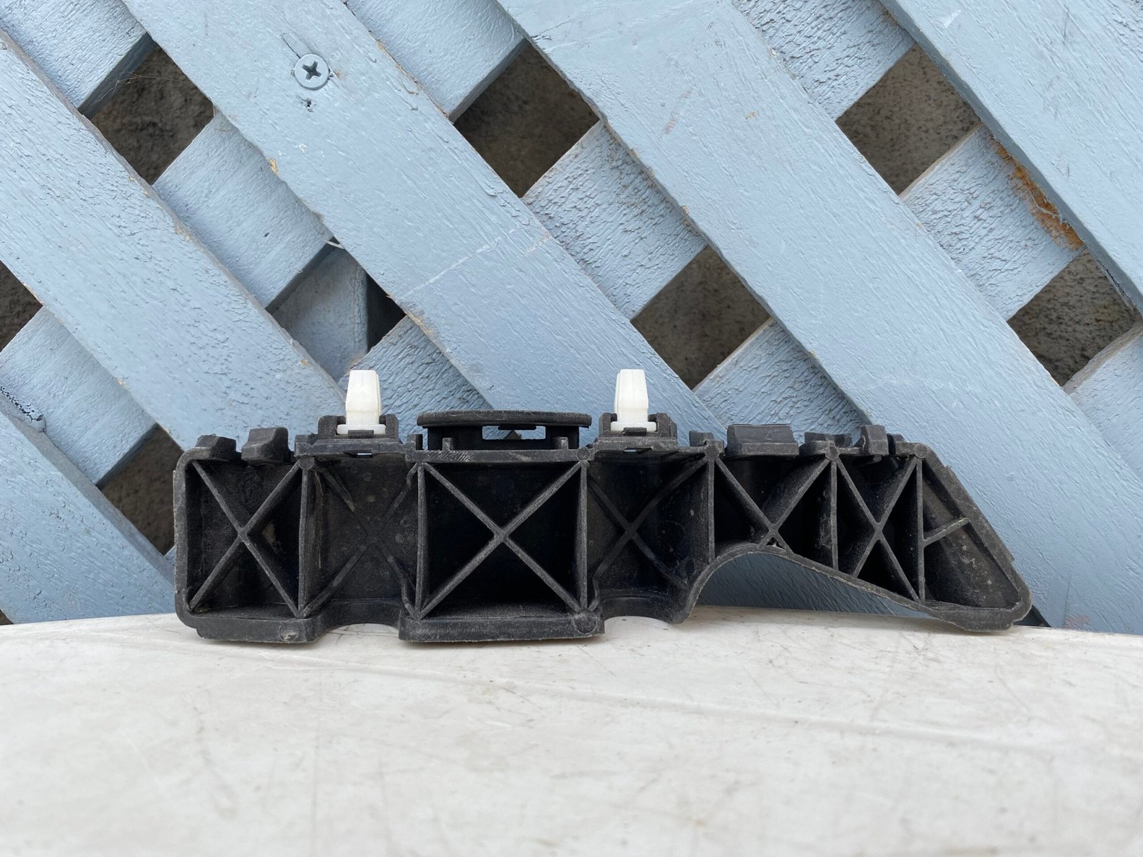 Mensula delantera derecha Hyundai Accent Rb 2012 - 2020 - Imagen 2