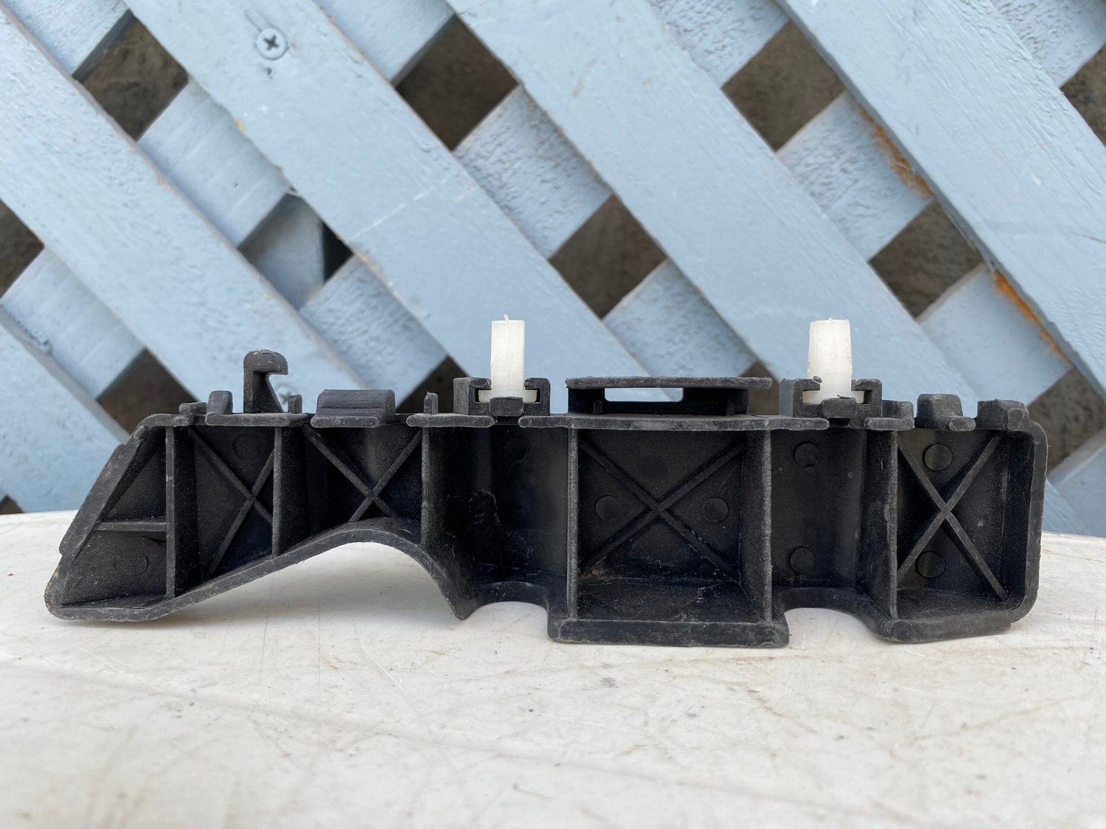 Mensula delantera izquierda Hyundai Accent Rb 2012 - 2020 - Imagen 2