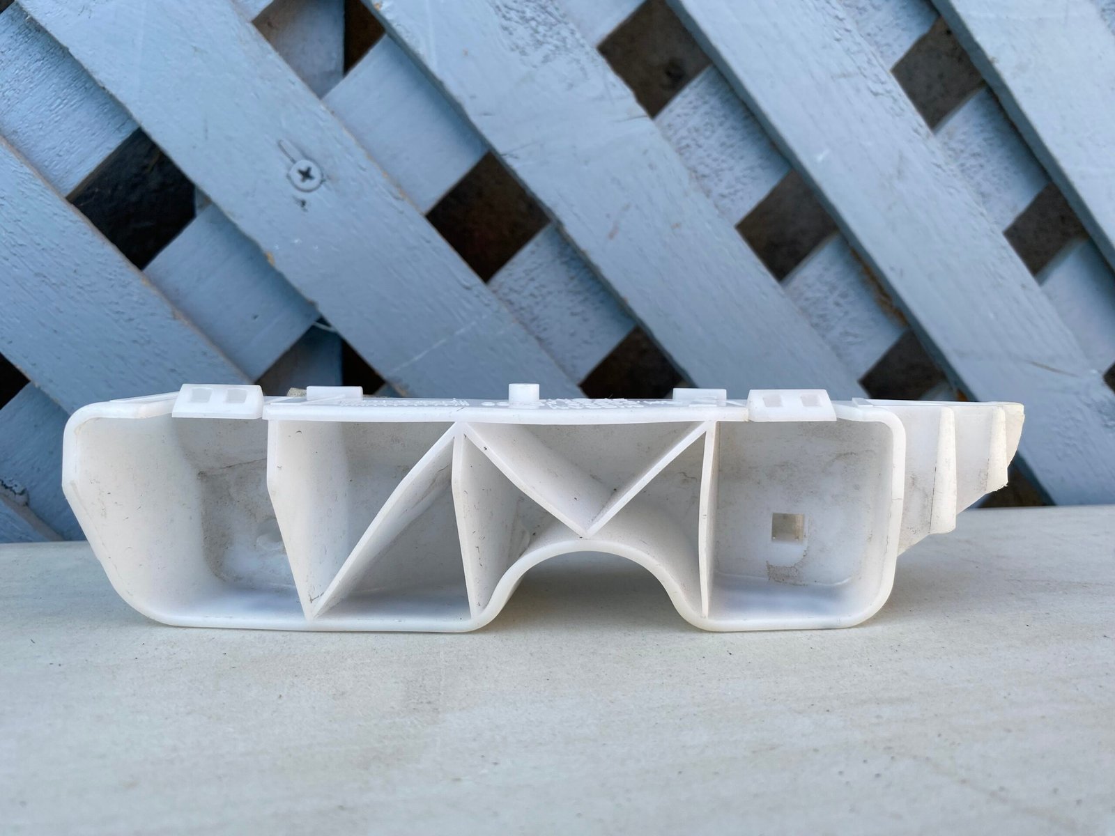 Mensula delantera derecha Nissan Qashqai j10 2006 - 2013 - Imagen 2