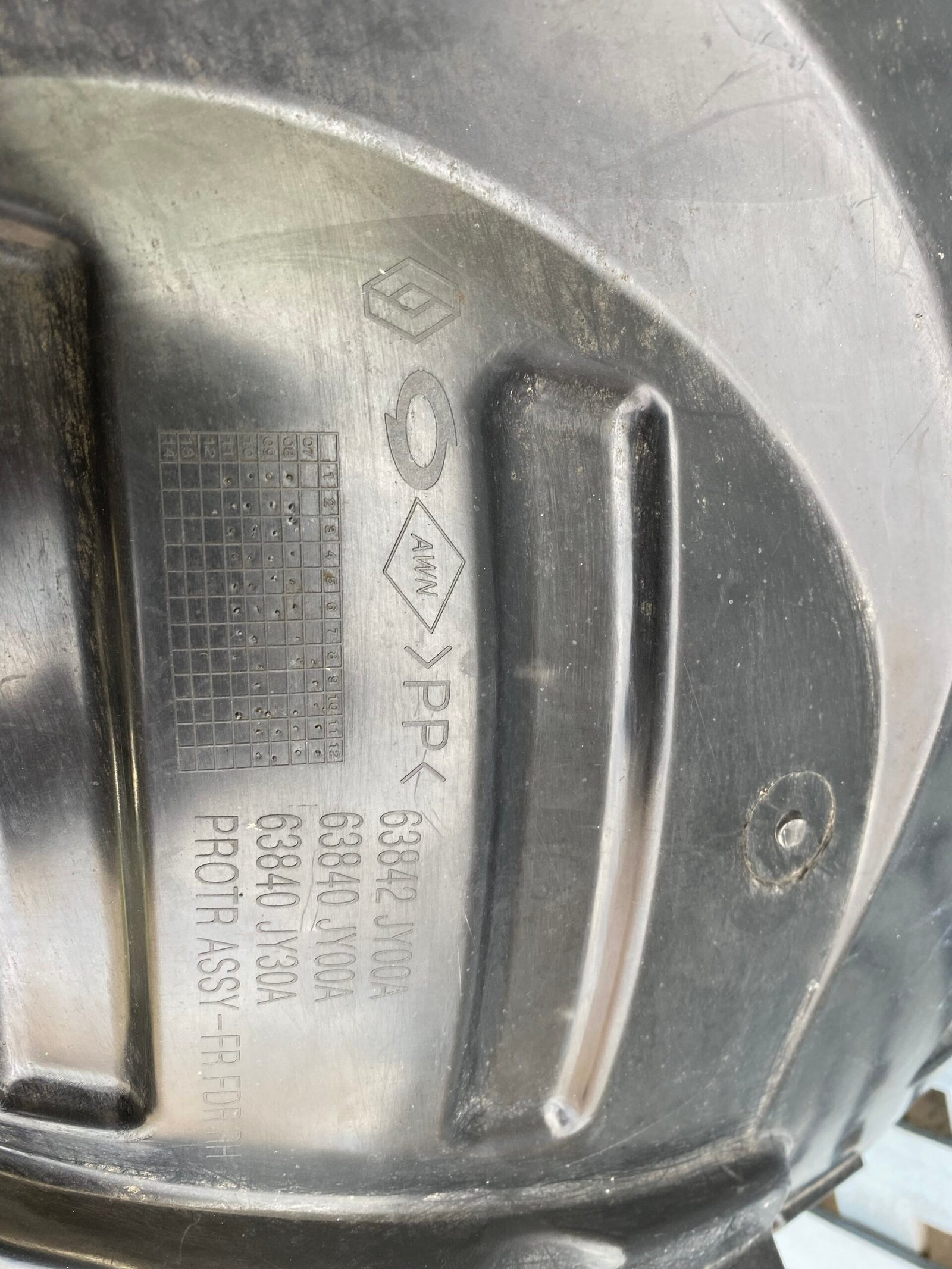 Guardafango delantero derecho Renault Koleos 2008 - 2016 - Imagen 3