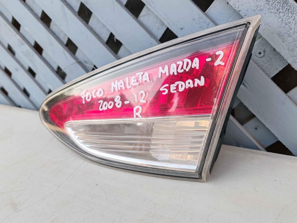 Foco trasero derecho de maleta mazda 2 2008 - 2012 - Imagen 3