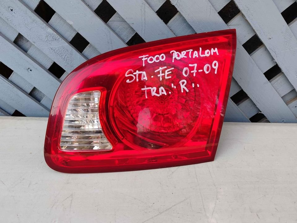 Foco trasero derecho de portalón Santa Fe 2006 - 2009