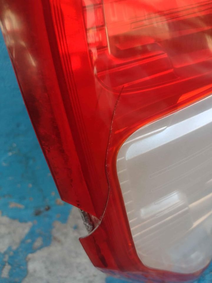 Foco trasero izquierdo Ford Ranger 2014 - 2022 - Imagen 5