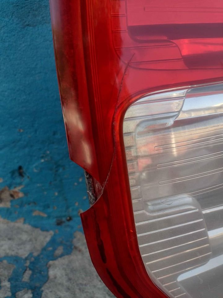 Foco trasero izquierdo Ford Ranger 2014 - 2022 - Imagen 6