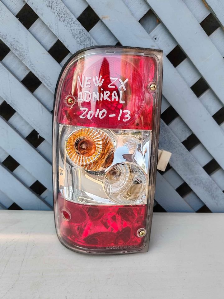 Foco trasero izquierdo ZX Admiral 2011 - 2013