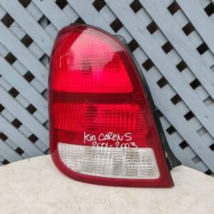 Foco trasero izquierdo kia Carens 2001 - 2003