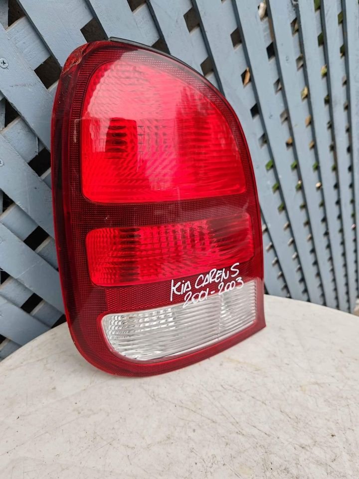Foco trasero izquierdo kia Carens 2001 - 2003 - Imagen 2