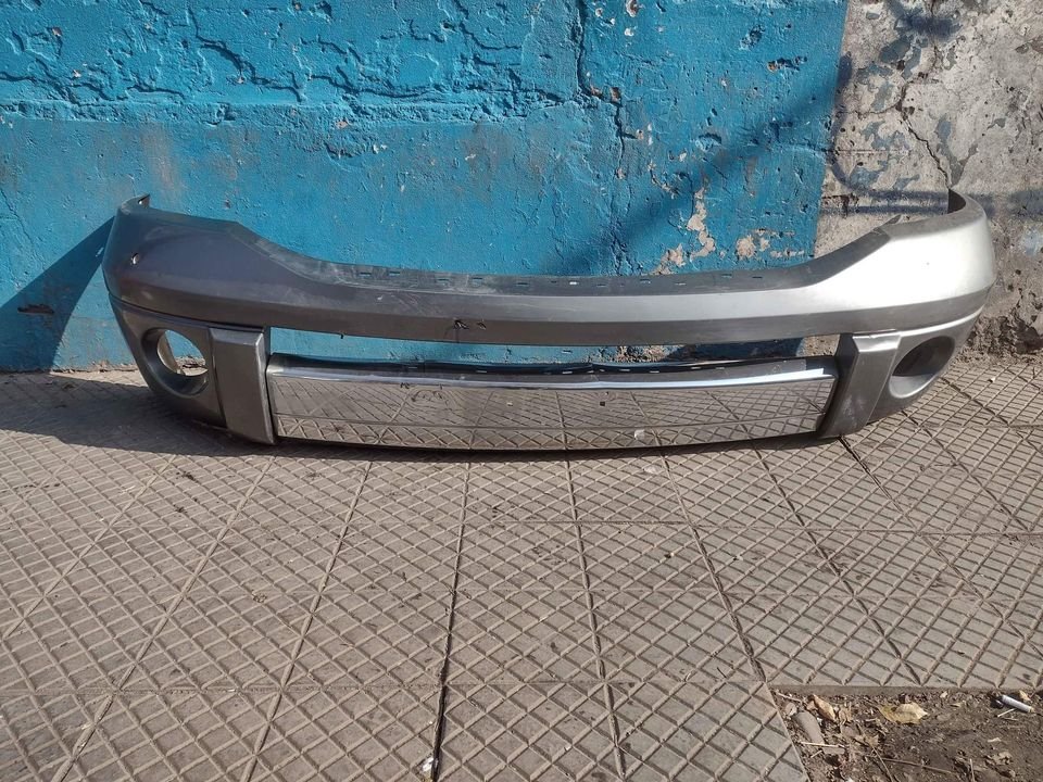 Parachoque delantero Dodge RAM 1500 2006 - 2008