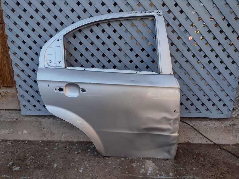 Puerta trasera derecha Chevrolet Aveo 2007 - 2014