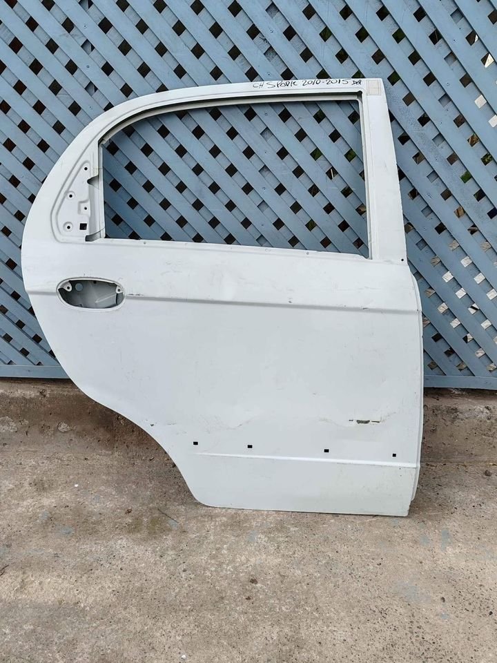 Puerta trasera derecha Chevrolet Spark 2010 - 2015