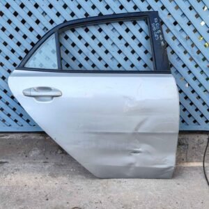Puerta trasera derecha Kia Rio 5 2018 - 2023
