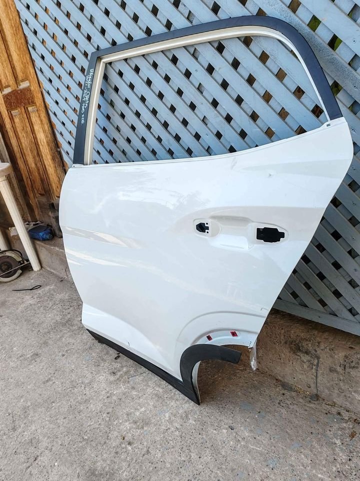 Puerta trasera izquierda Hyundai Creta 2021 - 2024 - Imagen 5
