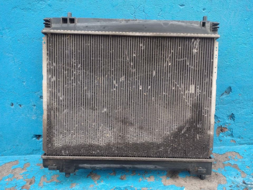 Radiador de agua Toyota Yaris 2006 - 2013 - Imagen 5