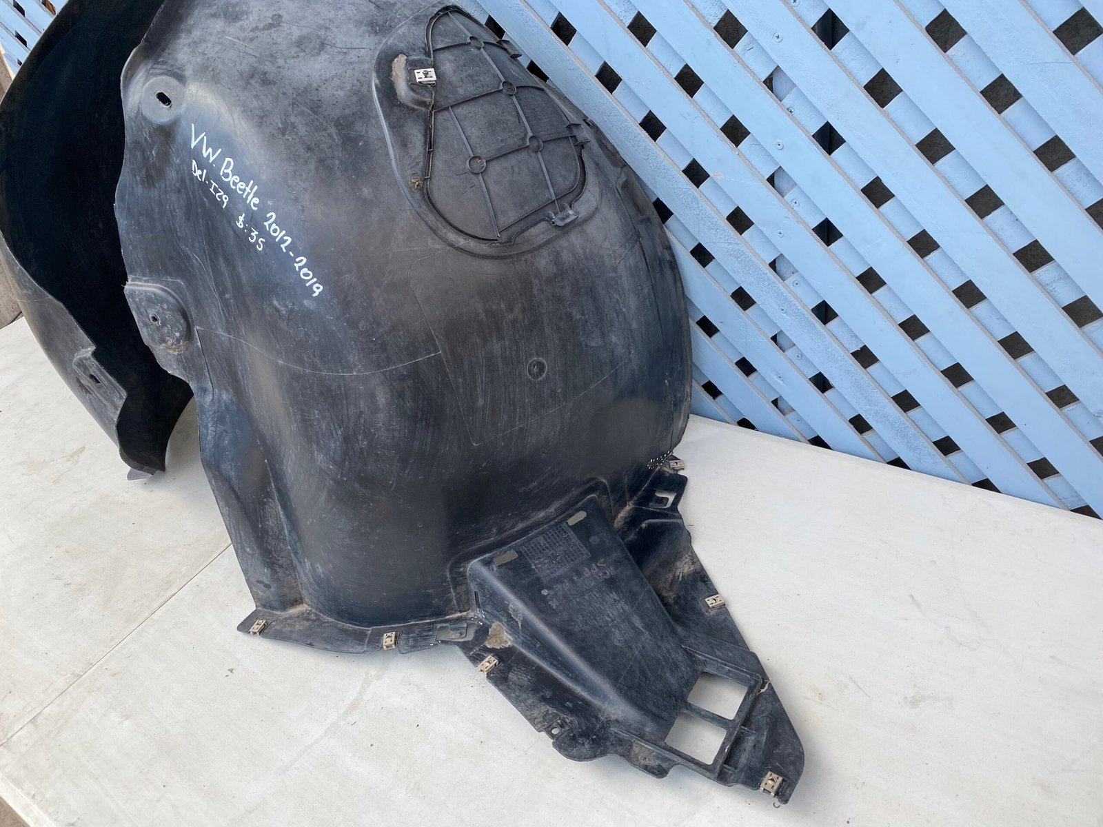 Guardafango delantero izquierdo Volkswagen Beetle 2012 - 2019 - Imagen 2