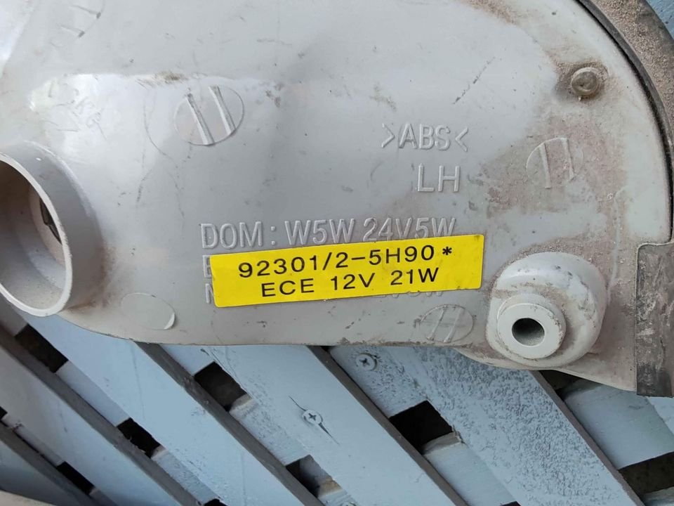 optico izquierdo Hyundai HD 65 1999 - 2005 - Imagen 5