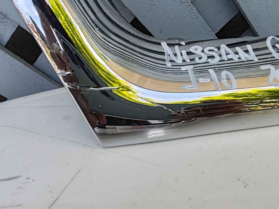Bisel cromado de máscara Nissan Qashqai 2010 - 2014 - Imagen 3