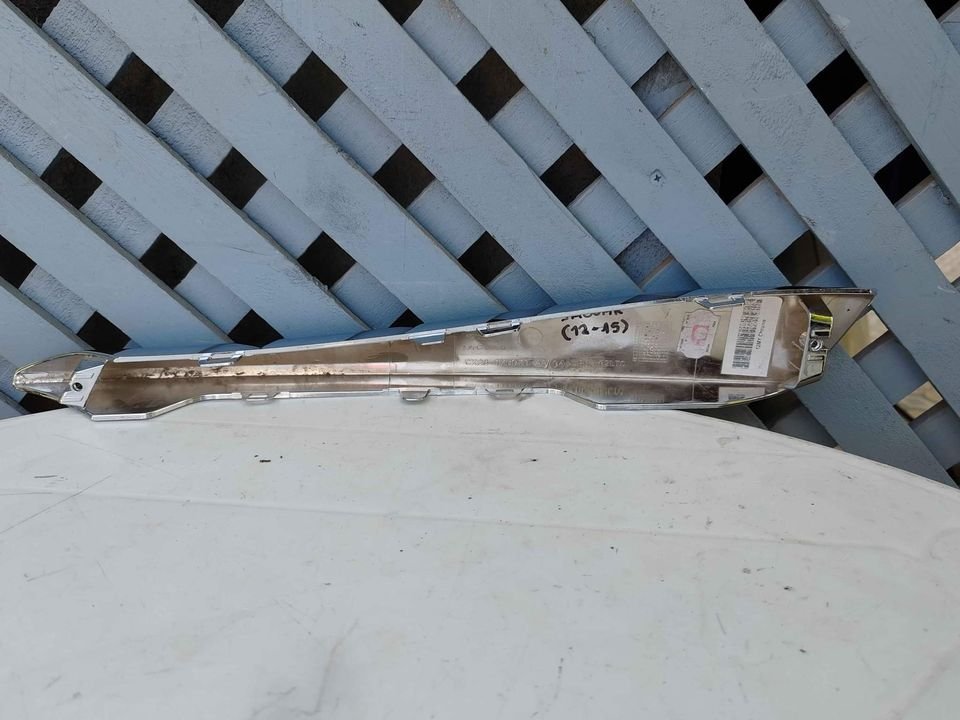 Bisel cromado de neblinero Jaguar XF 2012 - 2015 - Imagen 6