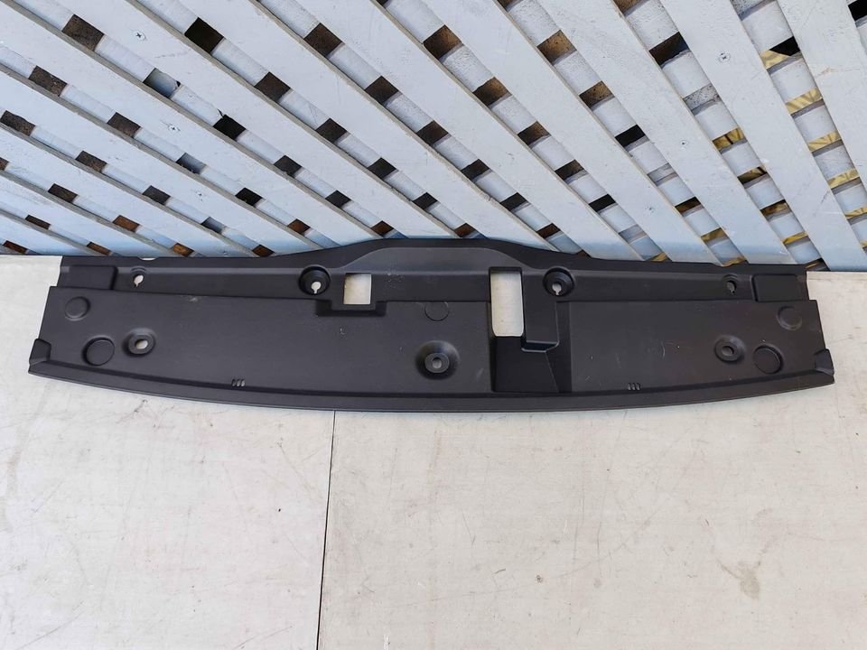 Cubre chapa frontal Ssangyong Tivoli 2015 - 2018