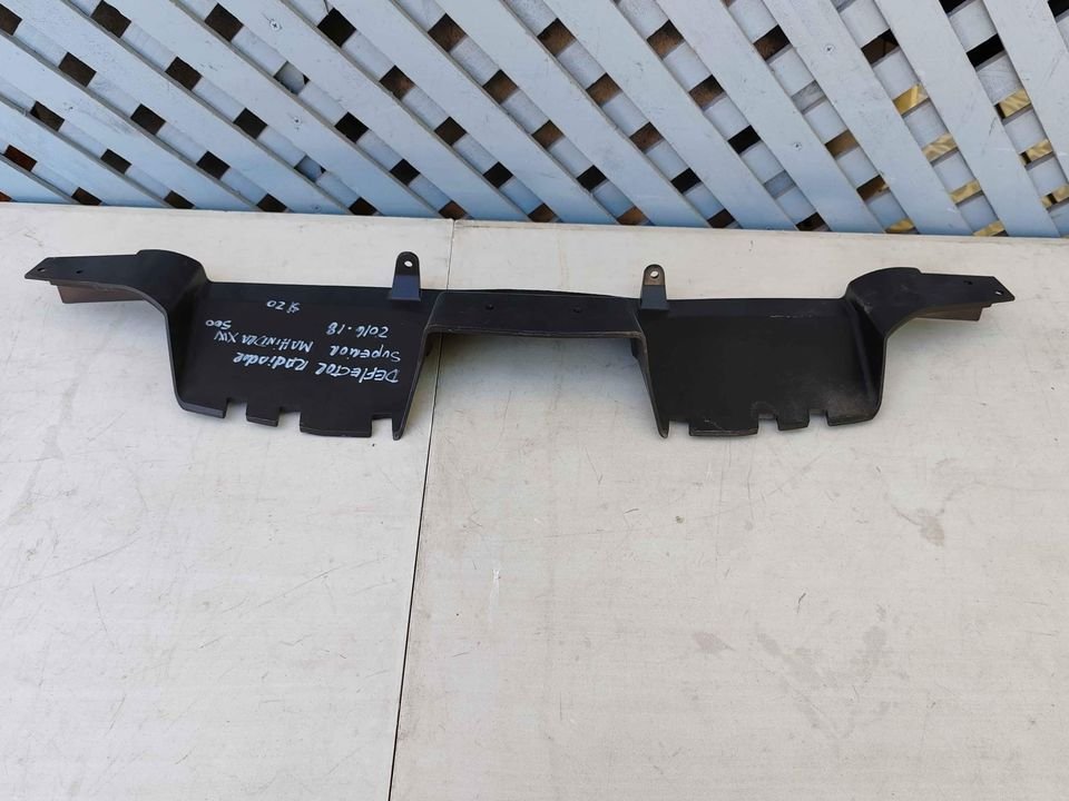 Deflector de radiador superior Mahindra XUV500 2014 - 2018 - Imagen 4