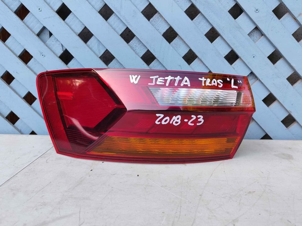 Foco trasero izquierdo Volkswagen Jetta 2018 - 2023