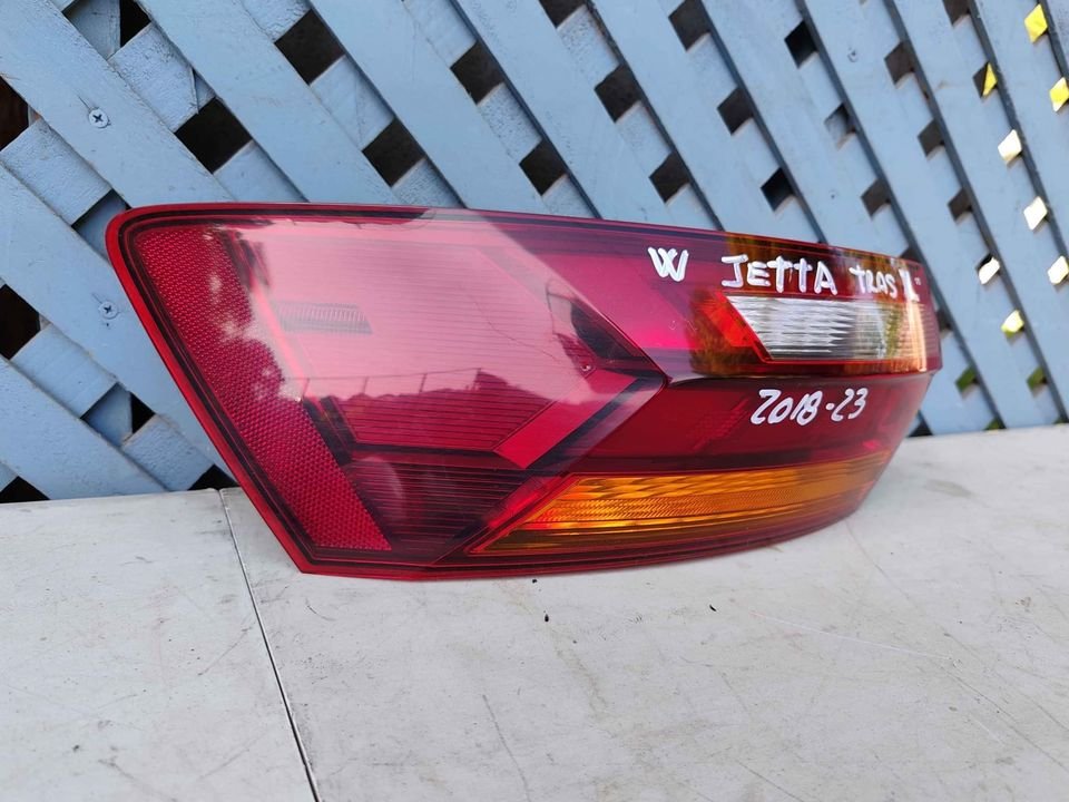 Foco trasero izquierdo Volkswagen Jetta 2018 - 2023 - Imagen 2