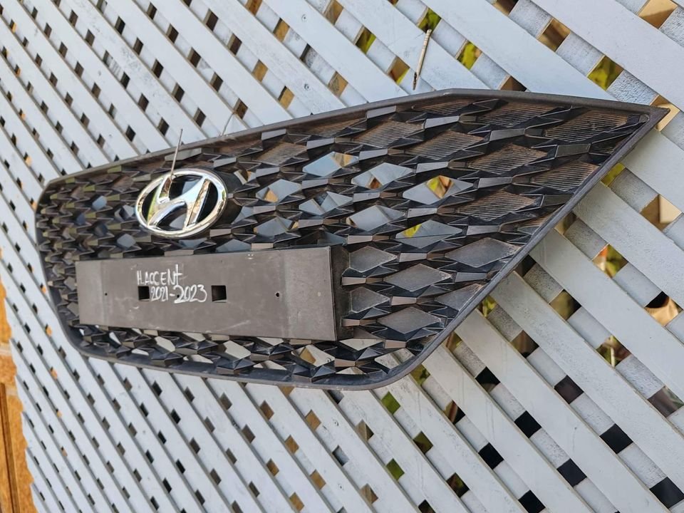 Máscara Hyundai Accent 2021 - 2023 - Imagen 3