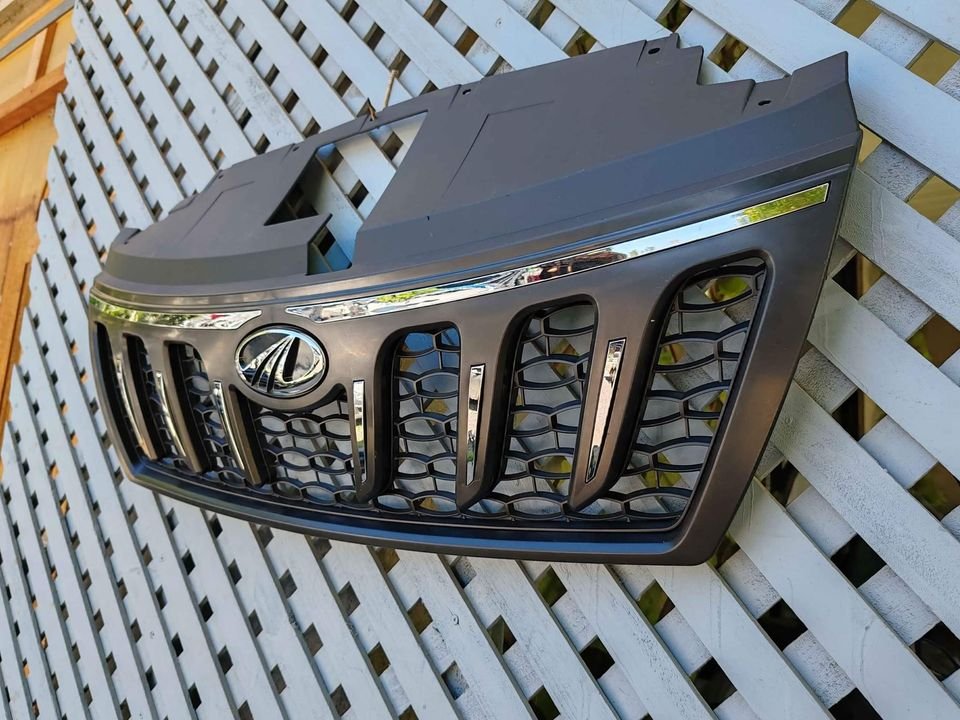 Máscara Mahindra XUV500 2016 - 2020 - Imagen 3