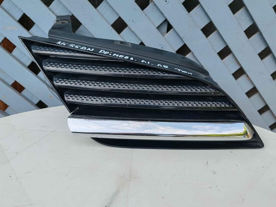 Máscara derecho Nissan Primera 2003 - 2008