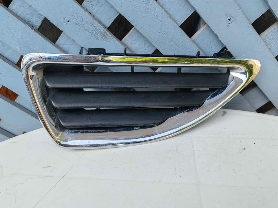 Máscara izquierda Renault Megane 2000 - 2003