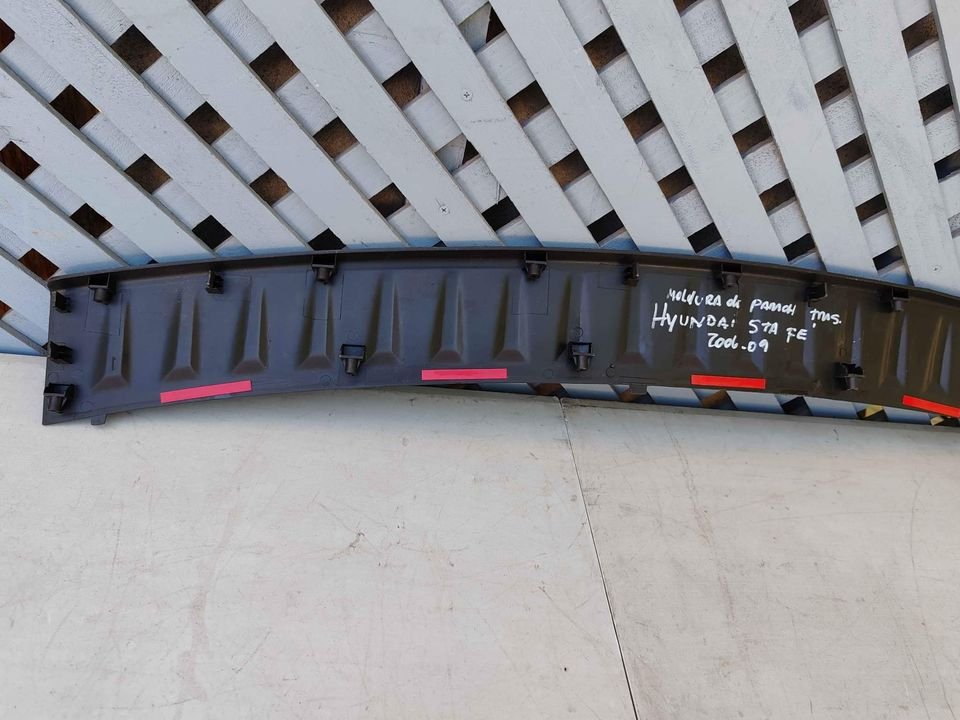 Moldura de parachoque trasero Hyundai Santa Fe 2006 - 2010 - Imagen 4