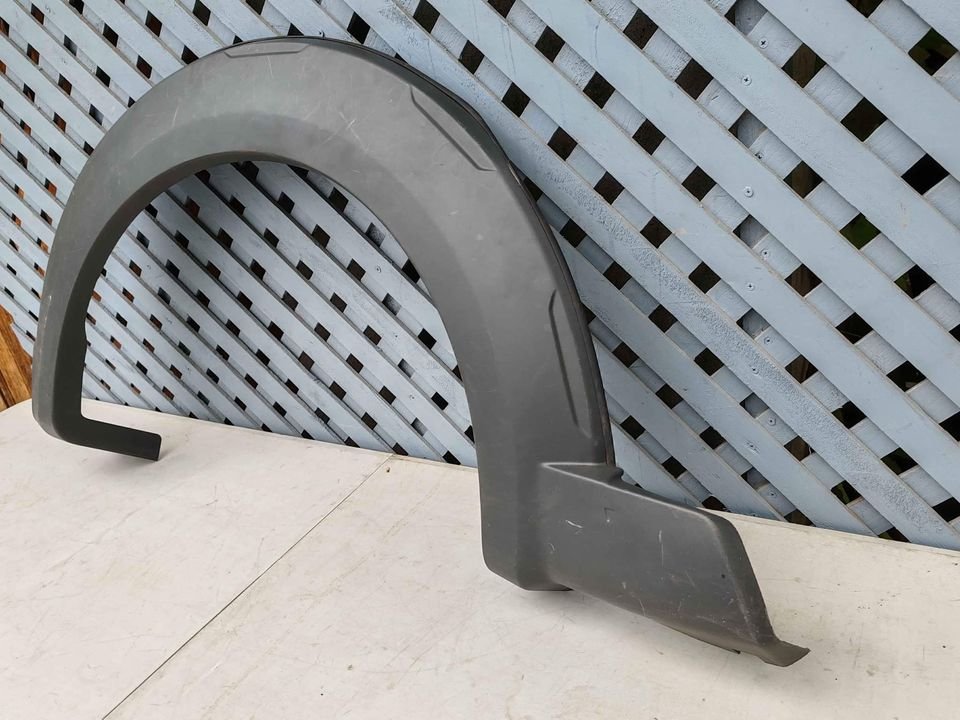 Moldura de rueda trasera derecha Dodge Ram 700 2015 - 2020 - Imagen 2