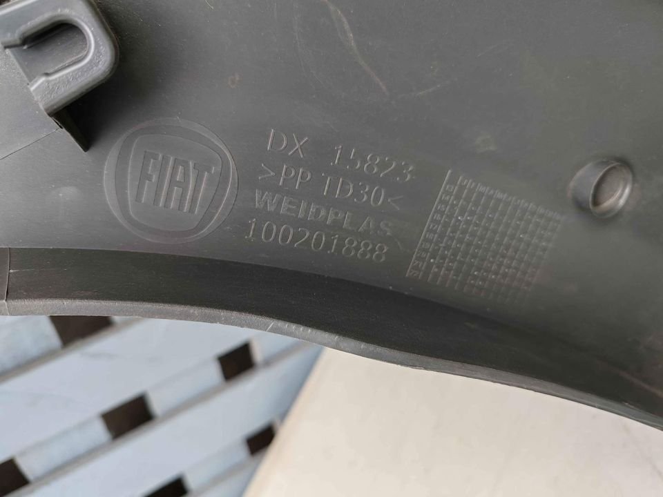Moldura de rueda trasera derecha Dodge Ram 700 2015 - 2020 - Imagen 4