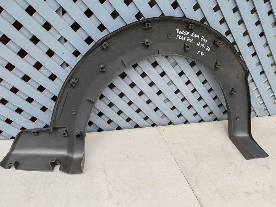Moldura de rueda trasera derecha Dodge Ram 700 2015 - 2020 - Imagen 6