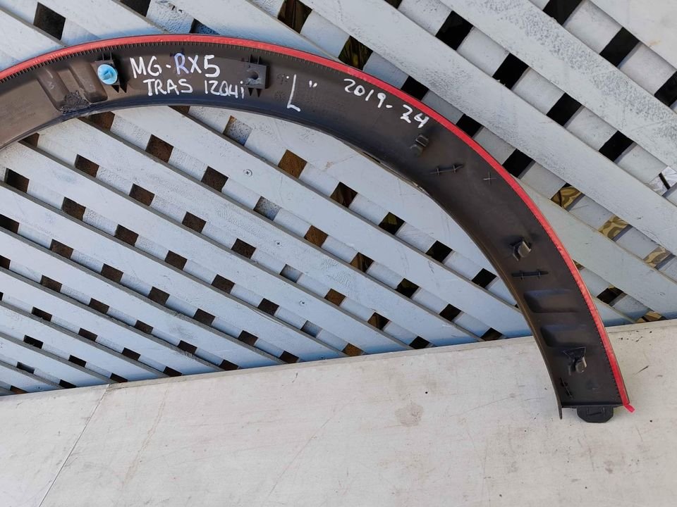Moldura trasera izquierda MG RX5 2019 - 2024 - Imagen 7