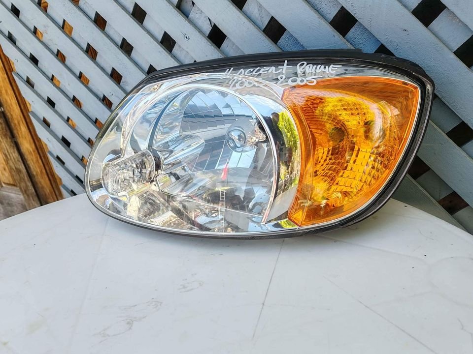 Óptico izquierdo Hyundai Accent Prime 2003 - 3005 - Imagen 3