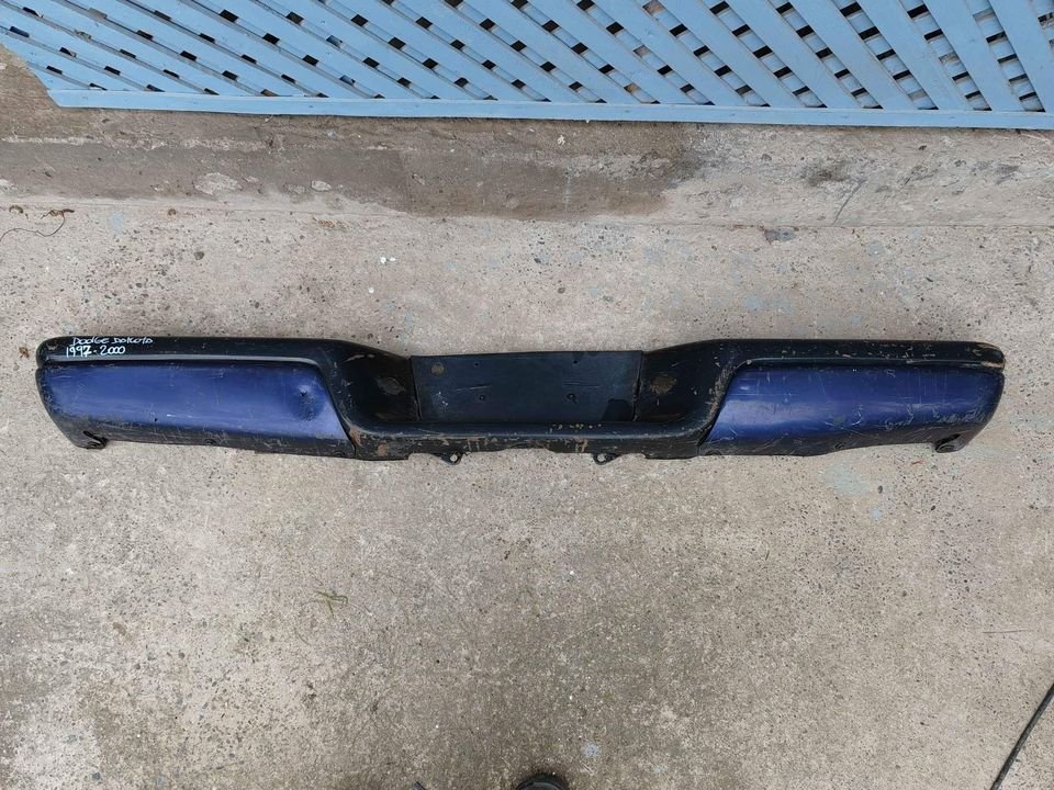 Parachoque trasero Dodge Dakota 1997 - 2000