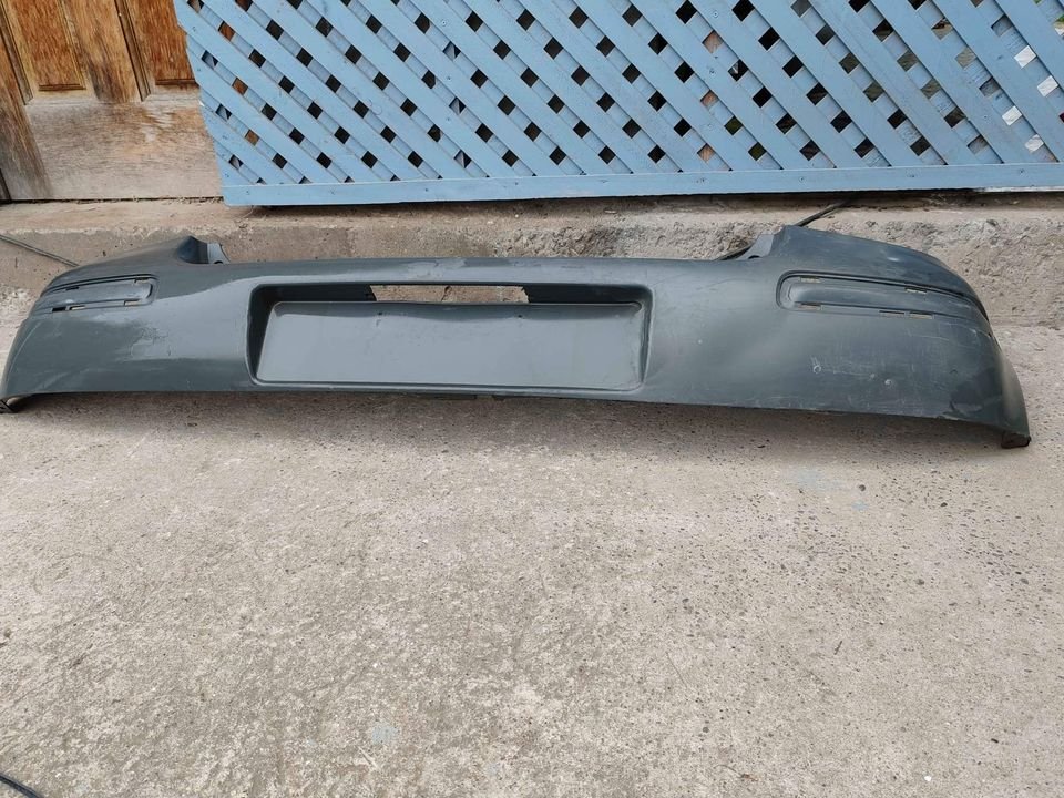 Parachoque trasero Toyota Yaris Sport 2003 - 2005 - Imagen 4
