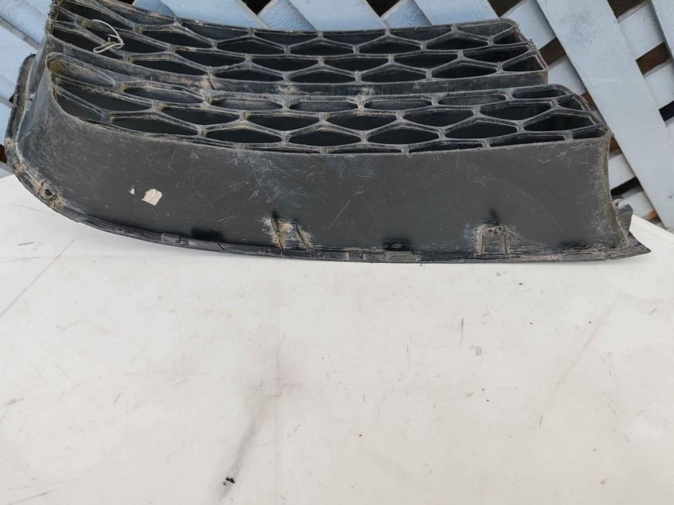 Rejilla izquierda de parachoque Hyundai H1 2005 - 2007 - Imagen 4