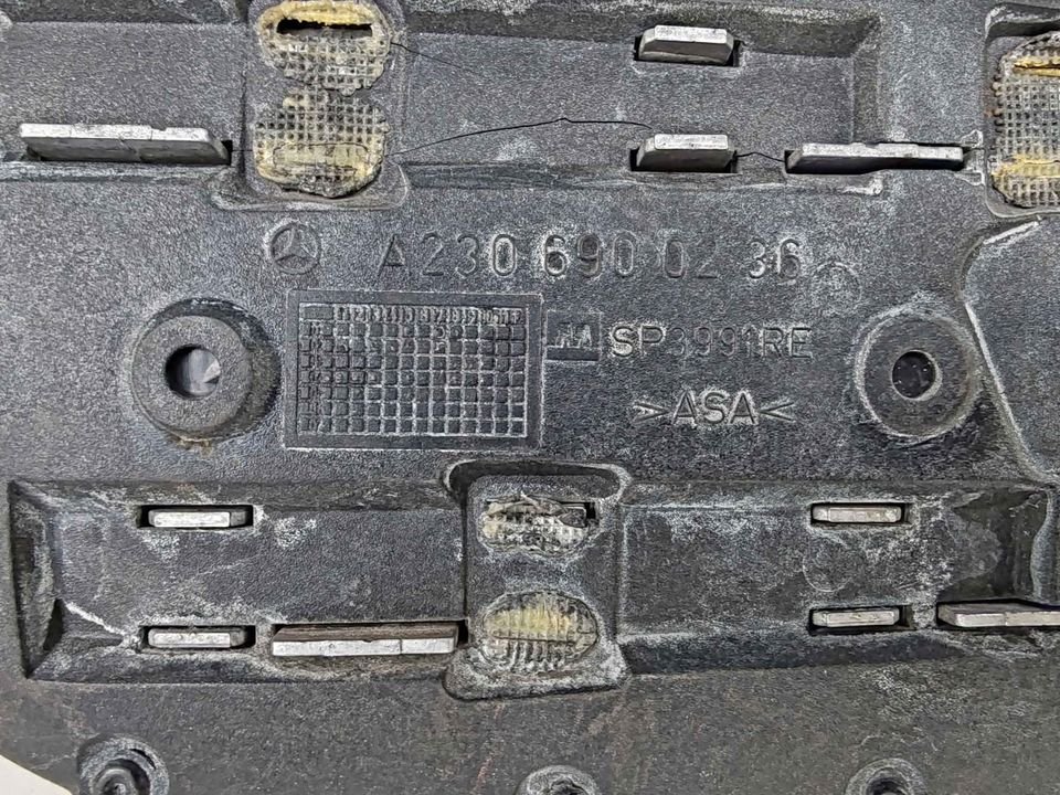 Rejilla de tapabarro derecho Mercedes Benz SL500 2002 - 2006 - Imagen 2
