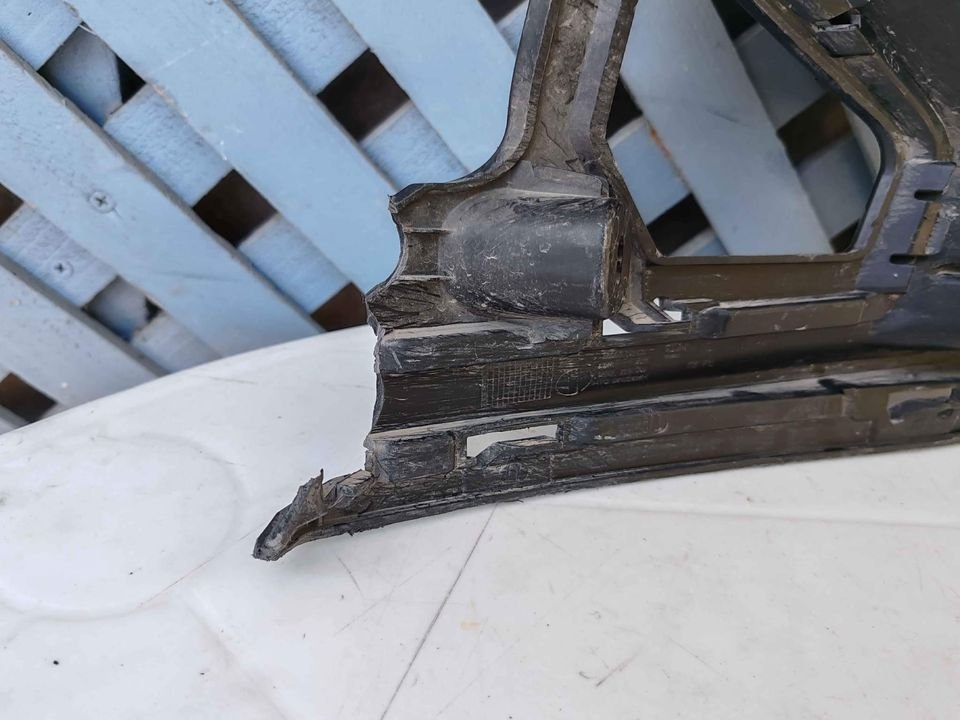 Tapa de neblinero derecho Kia Rio 4 y 5 2022 - 2023 - Imagen 4