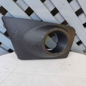 Tapa de neblinero derecho Mitsubishi L200 2010 - 2015