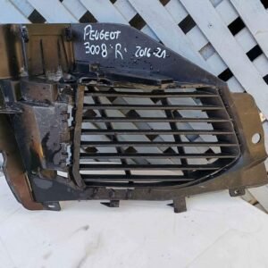 Tapa de neblinero derecho Peugeot 3008 2016 - 2021