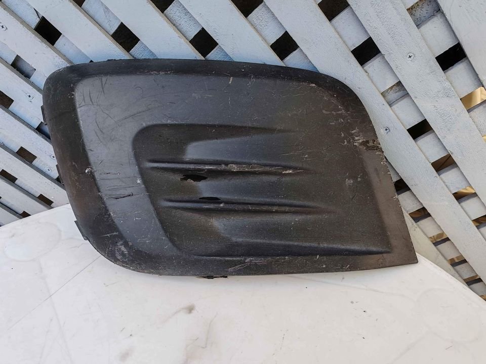 Tapa de neblinero derecho Peugeot Partner y Citroen Berlingo 2015 - 2018