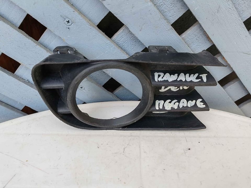 Tapa de neblinero derecho Renault Megane 3 2002 - 2005