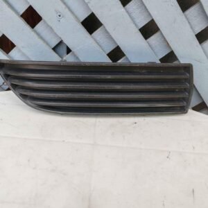 Tapa de neblinero derecho Toyota Corolla 2004 - 2006