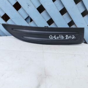 Tapa de neblinero derecho Toyota Corolla japones 2002 - 2003