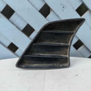 Tapa de neblinero izquierdo Toyota Hilux 2012 - 2014