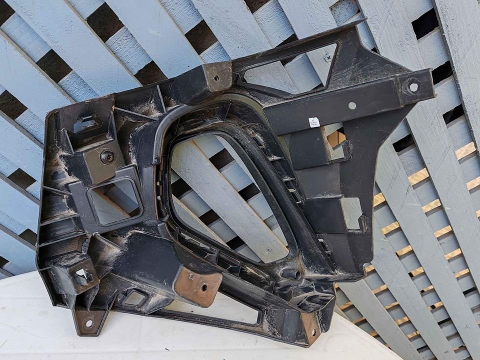 Tapa de neblinero derecho Volkswagen Nivus 2020 - 2024 - Imagen 5