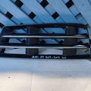 Tapa de neblinero izquierdo Audi A4 2017 - 2019